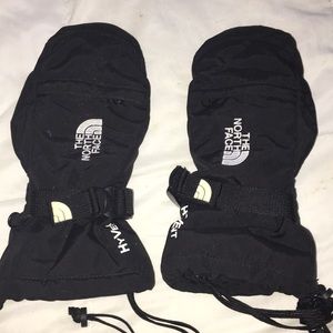 North Face Hyvent mittens
